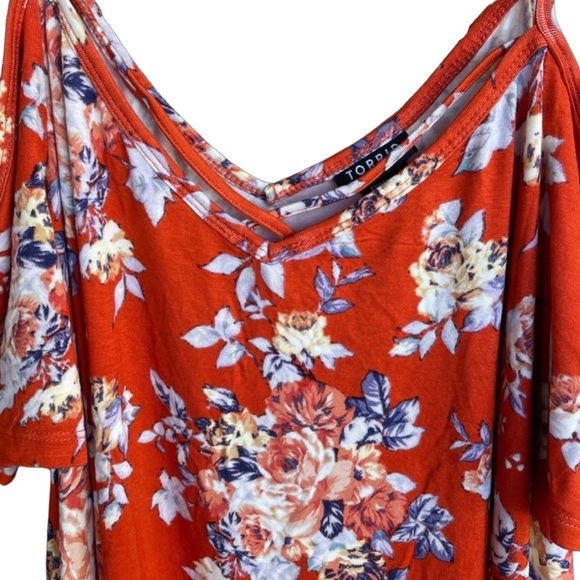 Floral Cold-Shoulder Tank - Picture 3 of 8